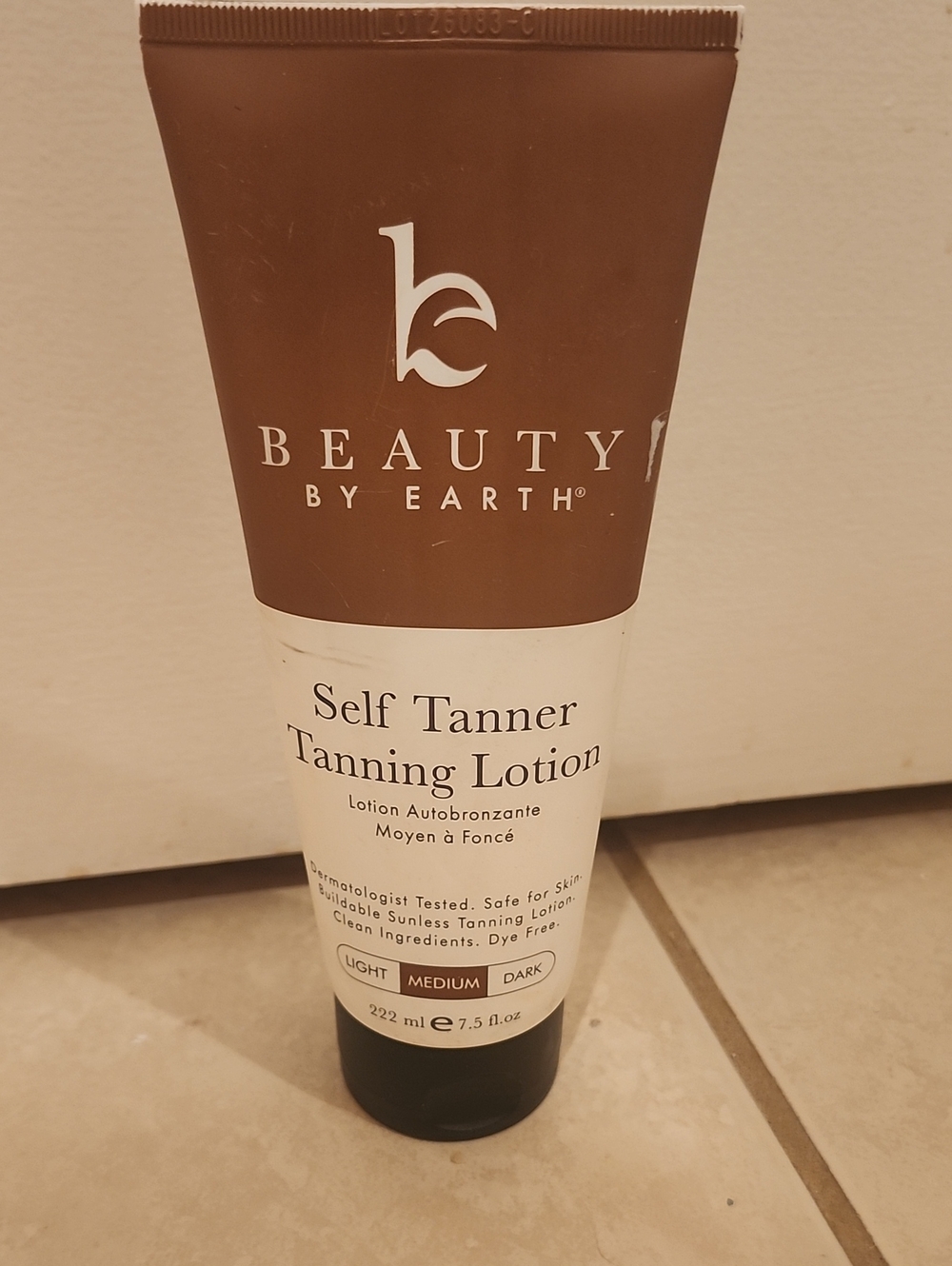 Beauty by Earth Self Tanner Tanning Lotion — Brown/White